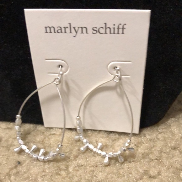 Marlyn Schiff Silver Modern Hoop Earrings - Picture 4 of 4